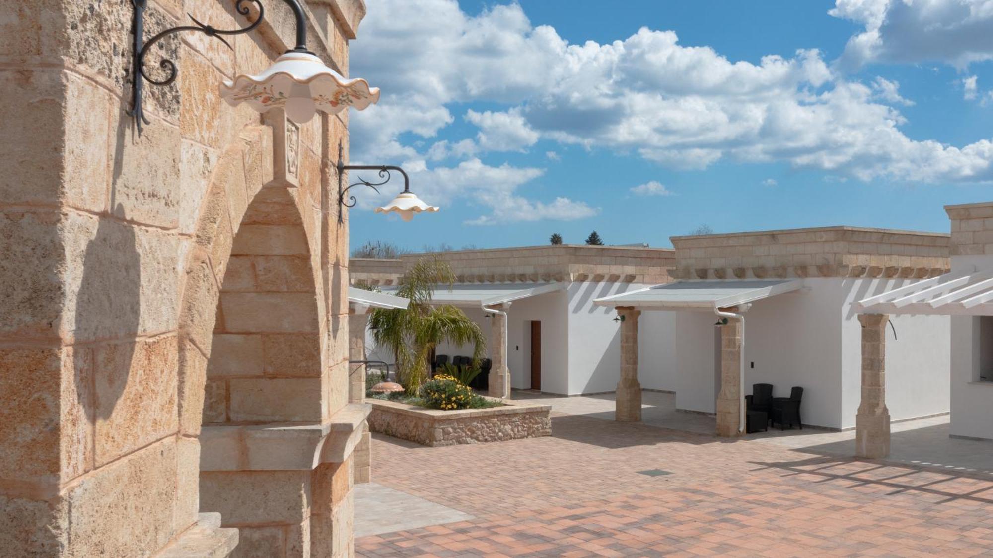 Borgo Specchia Natural Resort Экстерьер фото